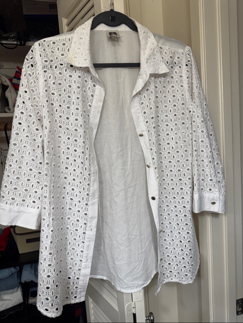 Anne Klein White Eyelet Button-Front Shirt